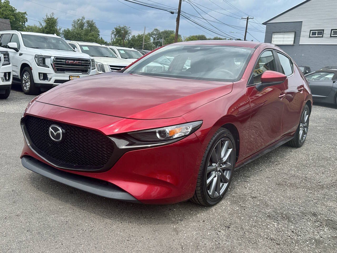 Used 2019 MAZDA MAZDA3 Hatchback w/ Preferred Package FWD image 4