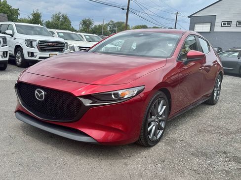 Used 2019 MAZDA MAZDA3 Hatchback w/ Preferred Package FWD image 4