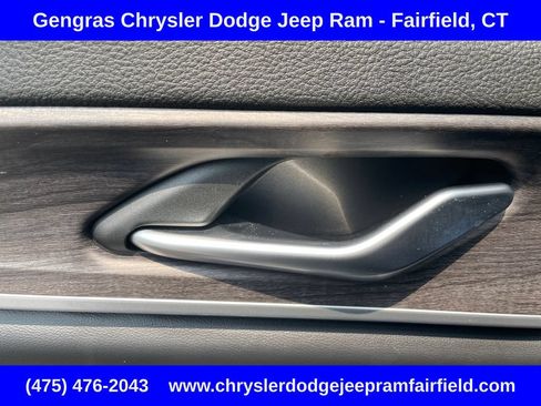 Certified 2023 Jeep Grand Cherokee Limited w/ Luxury Tech Group II AWD/4WD image 37