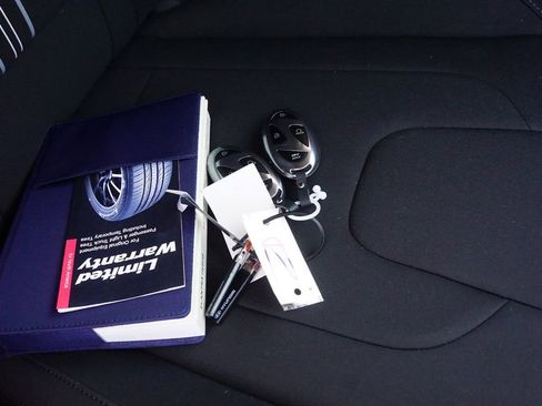 New 2025 Hyundai Elantra Blue image 24