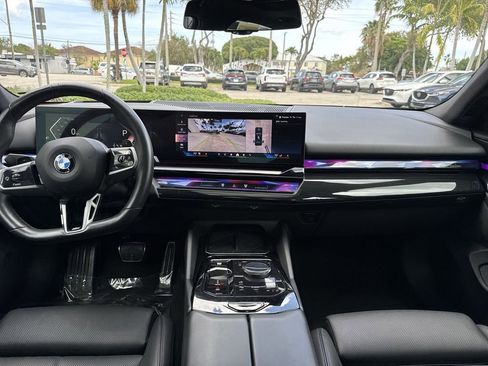 Used 2025 BMW 540i xDrive image 15