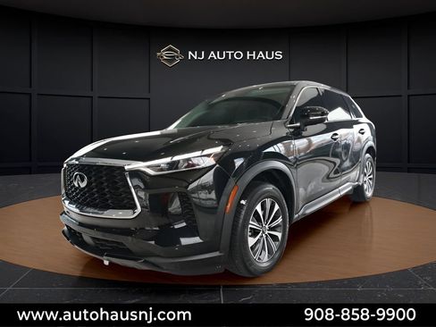 Used 2023 INFINITI QX60 Pure FWD image 4
