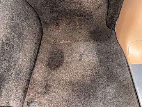 Used 2017 Bentley Bentayga image 61