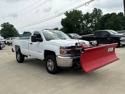 Used 2019 Chevrolet Silverado 2500 W/T w/ WT Convenience Package AWD/4WD image 15