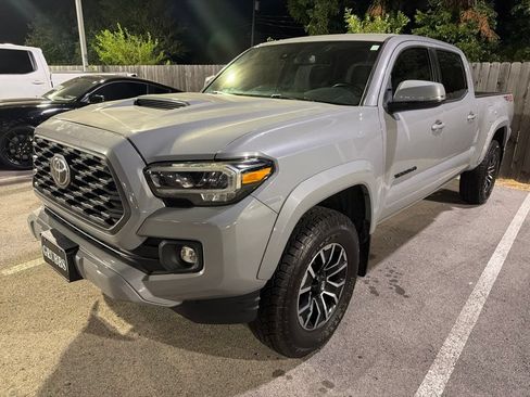 Used 2020 Toyota Tacoma TRD Sport AWD/4WD image 1