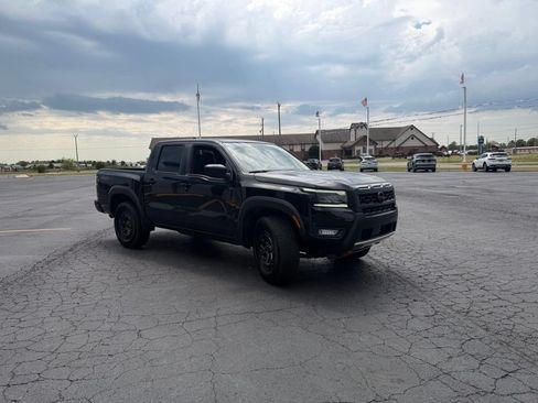 Used 2026 Nissan Frontier PRO-4X AWD/4WD image 8