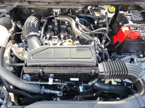 Certified 2025 Ford Escape ST-Line FWD image 33