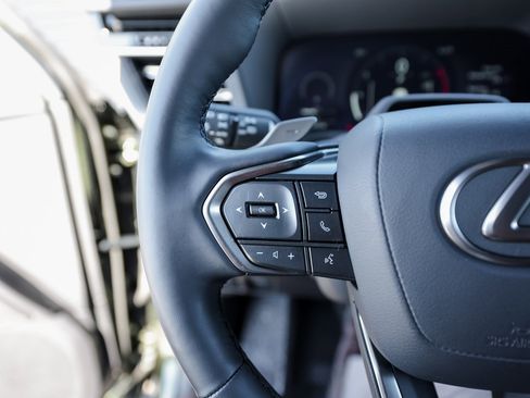 Used 2025 Lexus GX 550 550 Premium+ image 17