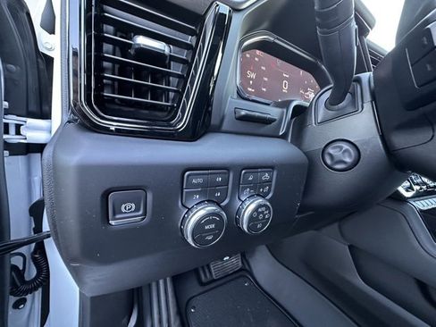 New 2026 GMC Sierra 1500 AT4 w/ AT4 Premium Package image 17