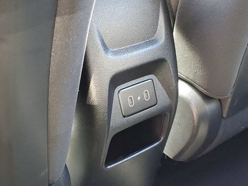 Used 2026 Hyundai Venue SEL FWD image 30
