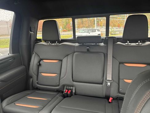 New 2026 GMC Sierra 2500 AT4 w/ Technology Package image 40