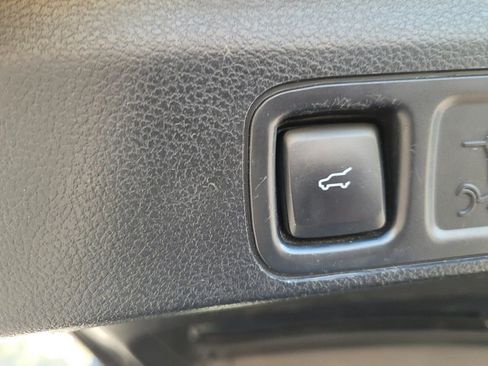 Used 2021 Ford Expedition Limited RWD image 12