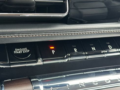 New 2025 Lincoln Aviator Reserve w/ Luxury Package image 20