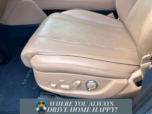 Used 2023 Genesis GV80 2.5T w/ Prestige 20" Package image 8