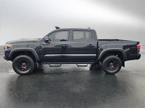 Used 2019 Toyota Tacoma TRD Pro image 2