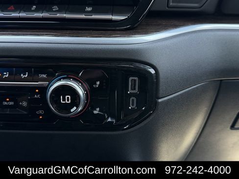 New 2026 GMC Sierra 1500 Elevation w/ Elevation Premium Package AWD/4WD image 17