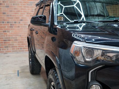 Used 2017 Toyota 4Runner TRD Off-Road image 26