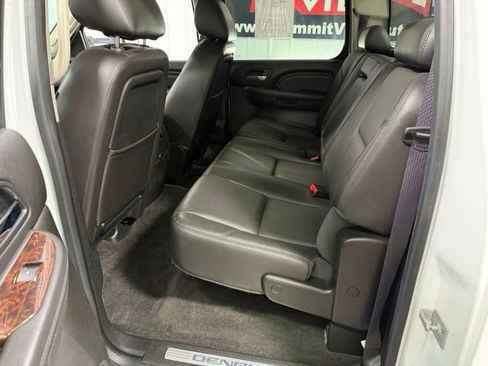 Used 2013 GMC Sierra 2500 Denali w/ Snow Plow Prep Package AWD/4WD image 9