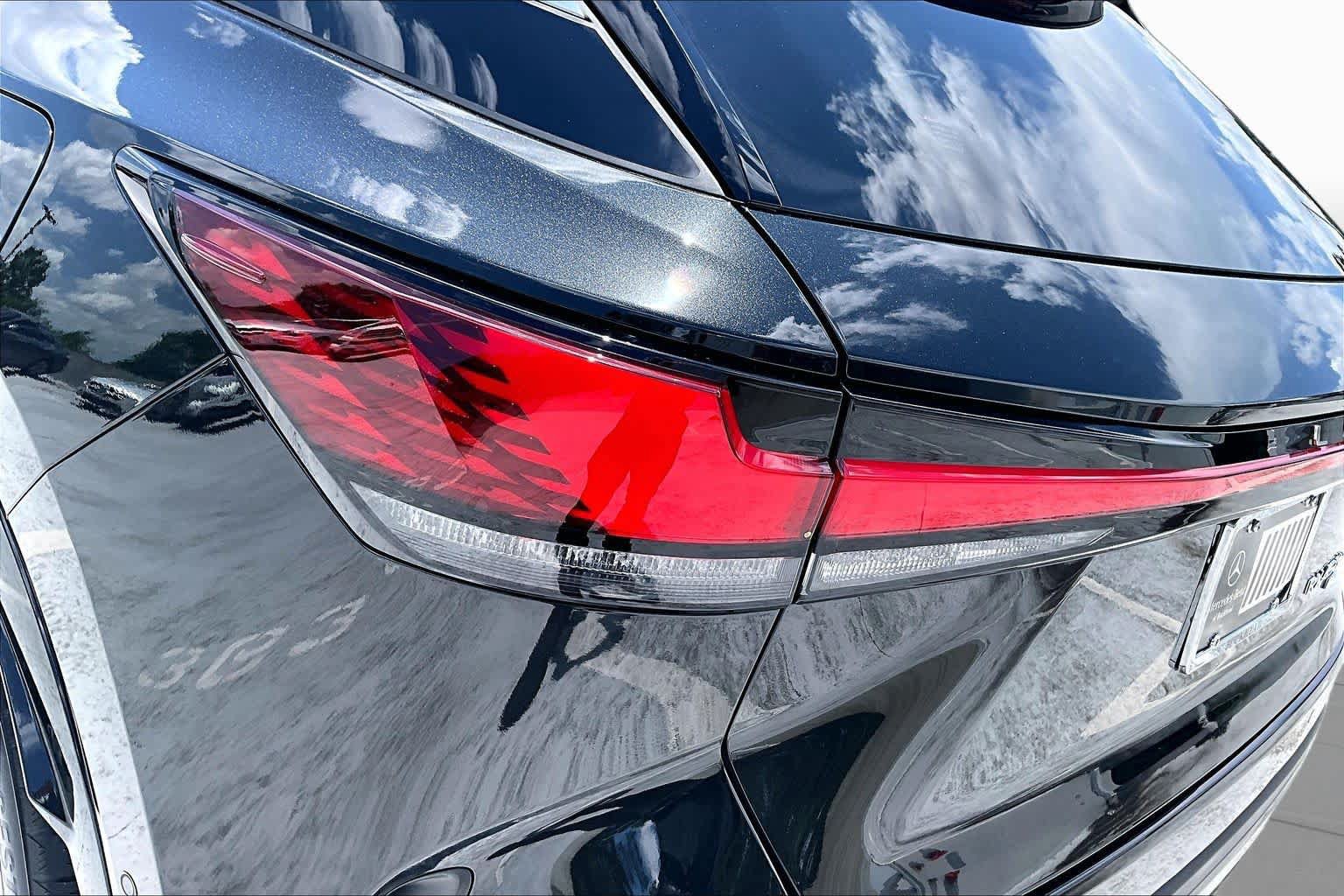 Used 2025 Lexus RX 450h AWD w/ Convenience Package image 54