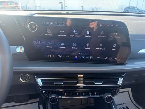 Certified 2026 Chevrolet Traverse LT w/ Driver Confidence Package image 13