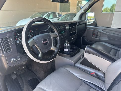Used 2014 GMC Savana 1500 AWD image 6