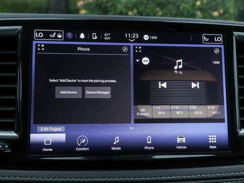 Used 2023 Chrysler Pacifica Touring-L image 26