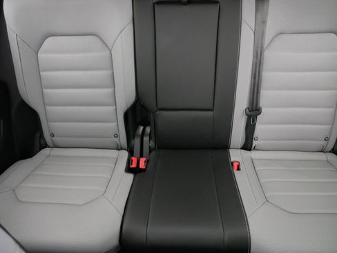 Certified 2025 Volkswagen Atlas Cross Sport SEL R-Line image 13