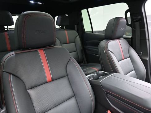 Used 2024 Chevrolet Traverse RS w/ LPO, Floor Liner Package image 29