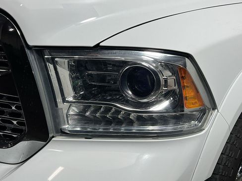 Used 2018 RAM 1500 Laramie w/ Convenience Group image 12