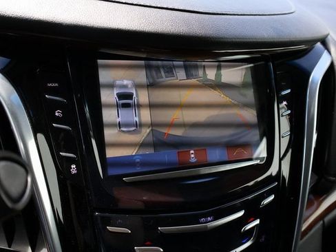 Certified 2019 Cadillac Escalade Luxury RWD image 34