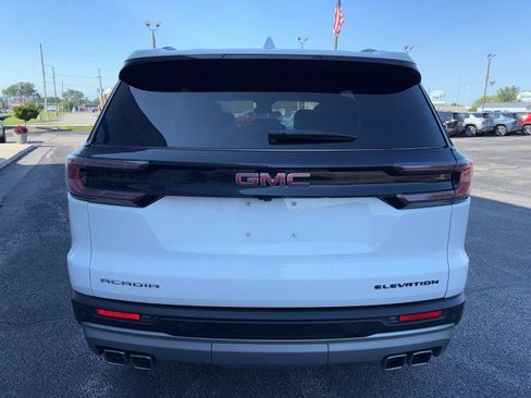 Used 2025 GMC Acadia Elevation FWD image 4