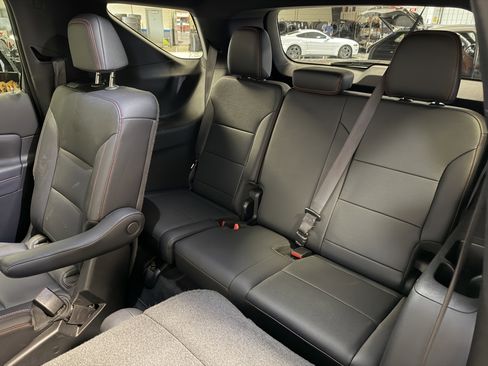 Used 2025 Chevrolet Traverse Z71 w/ Driver Confidence Package AWD/4WD image 23