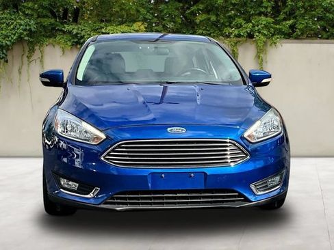 Used 2018 Ford Focus Titanium FWD image 2