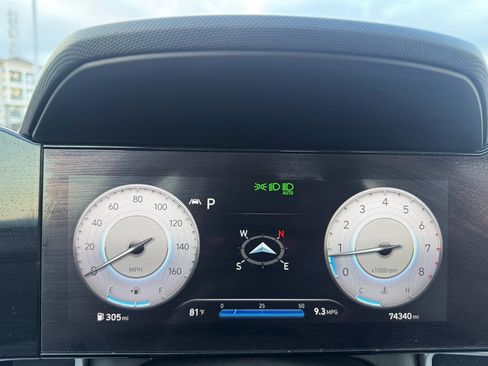 Used 2021 Hyundai Elantra Limited image 17