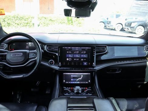 Used 2022 Jeep Grand Wagoneer Series II w/ Convenience Group III AWD/4WD image 27