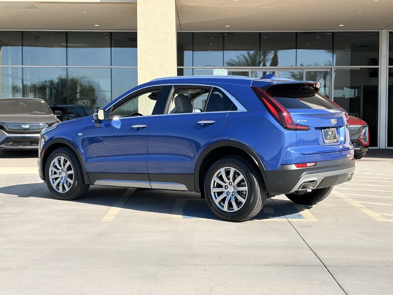 Certified 2023 Cadillac XT4 Premium Luxury FWD image 7