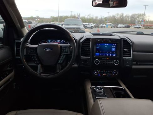 Used 2020 Ford Expedition Limited image 13