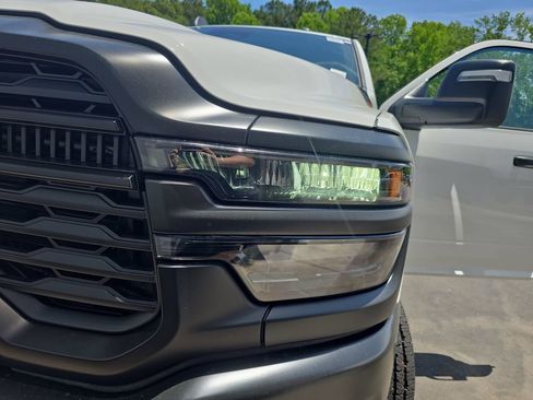 New 2026 RAM 2500 Tradesman AWD/4WD image 32