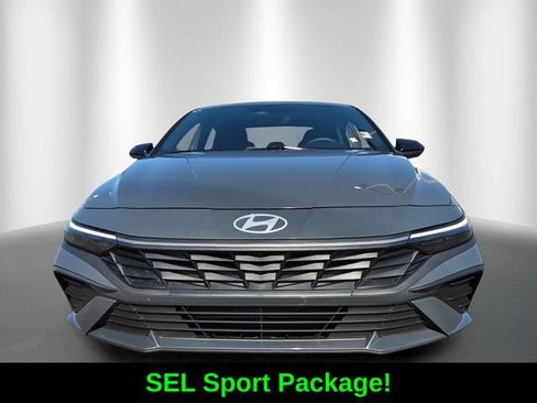 Used 2025 Hyundai Elantra Sport w/ Cargo Package FWD image 2