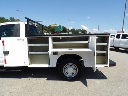 Used 2018 Ford F250 XL w/ Power Equipment Group RWD image 38