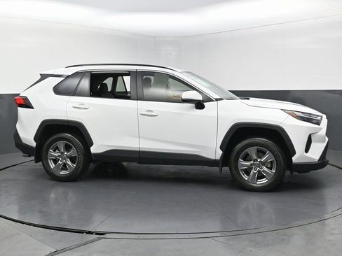 Used 2024 Toyota RAV4 XLE w/ Convenience Package image 6