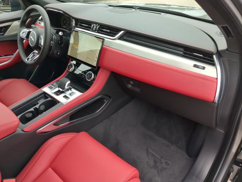 New 2026 Jaguar F-PACE R-Dynamic S image 15