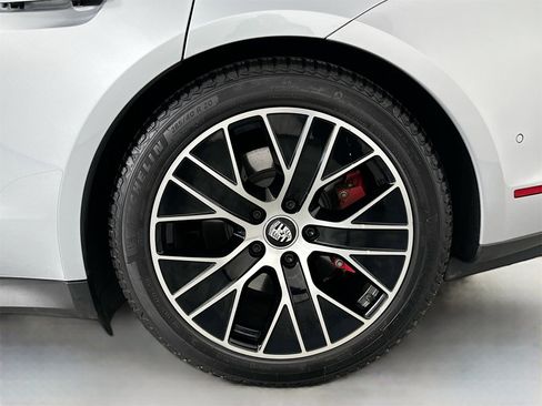 Certified 2021 Porsche Taycan 4S image 12