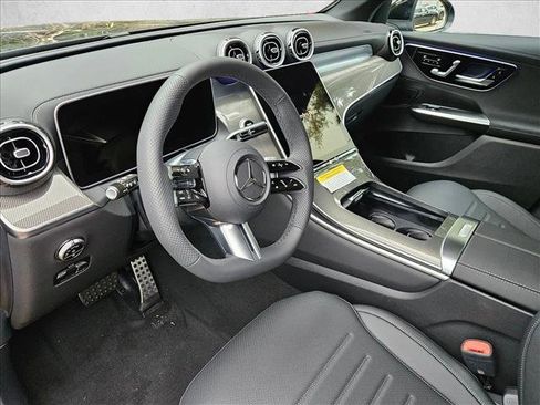 New 2026 Mercedes-Benz GLC 300 image 3