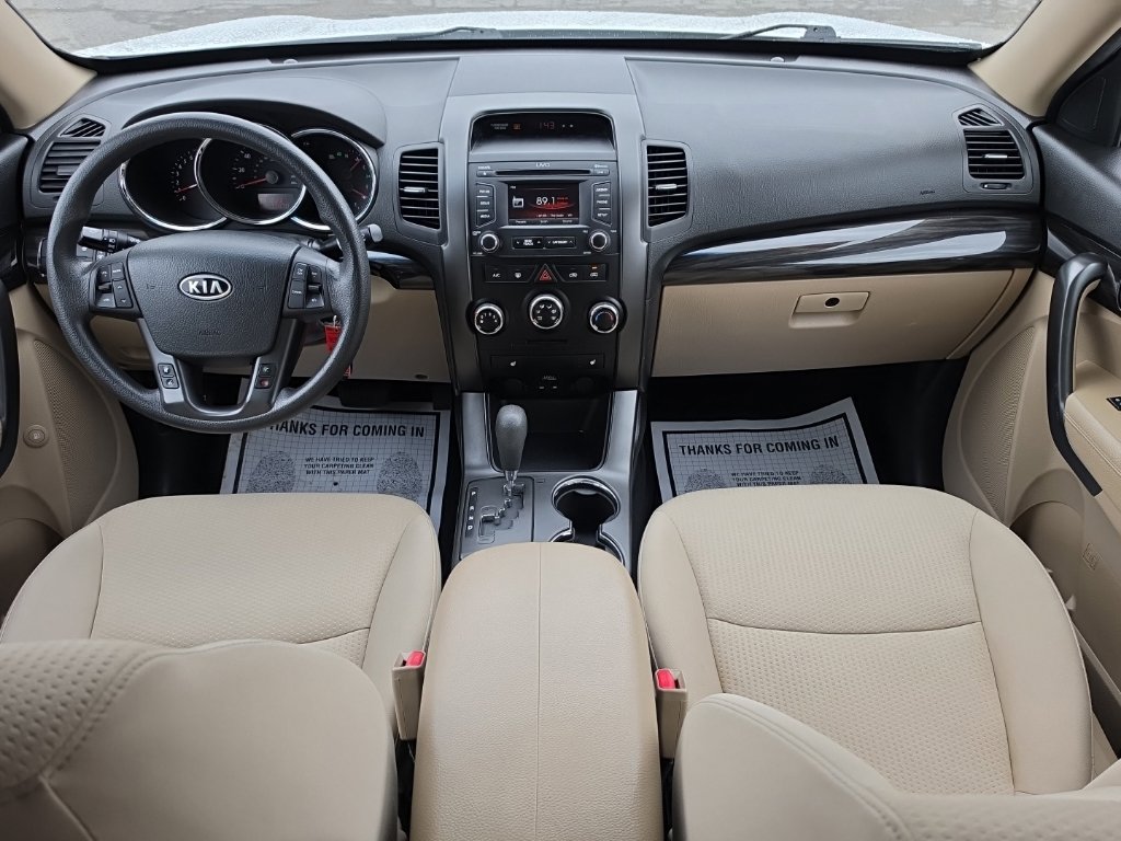 Used 2013 Kia Sorento LX w/ Convenience Pkg FWD image 18