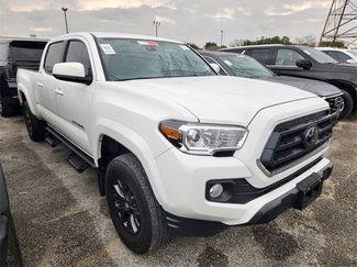 Used 2023 Toyota Tacoma SR5 video 1