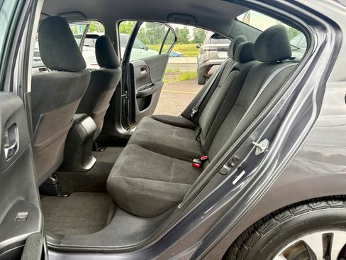 Used 2013 Honda Accord LX image 18
