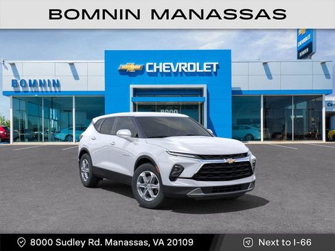 New 2025 Chevrolet Blazer LT image 1