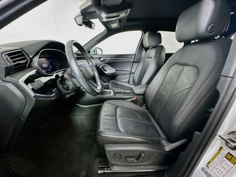 Used 2019 Audi Q3 2.0T Premium AWD/4WD image 13