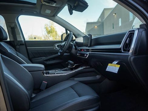 New 2026 Kia Sorento SX image 11